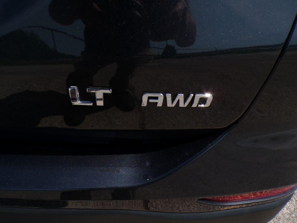 used 2023 Chevrolet Equinox car, priced at $24,416