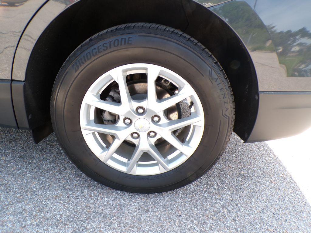 used 2023 Chevrolet Equinox car, priced at $24,416