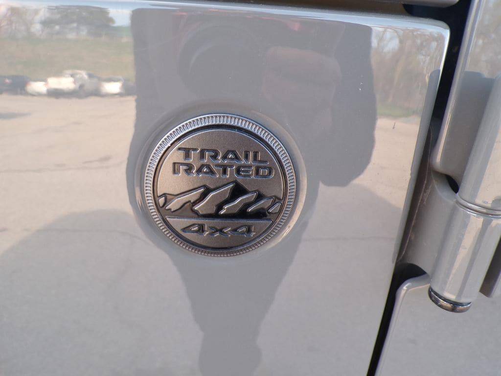 used 2023 Jeep Gladiator car, priced at $33,208