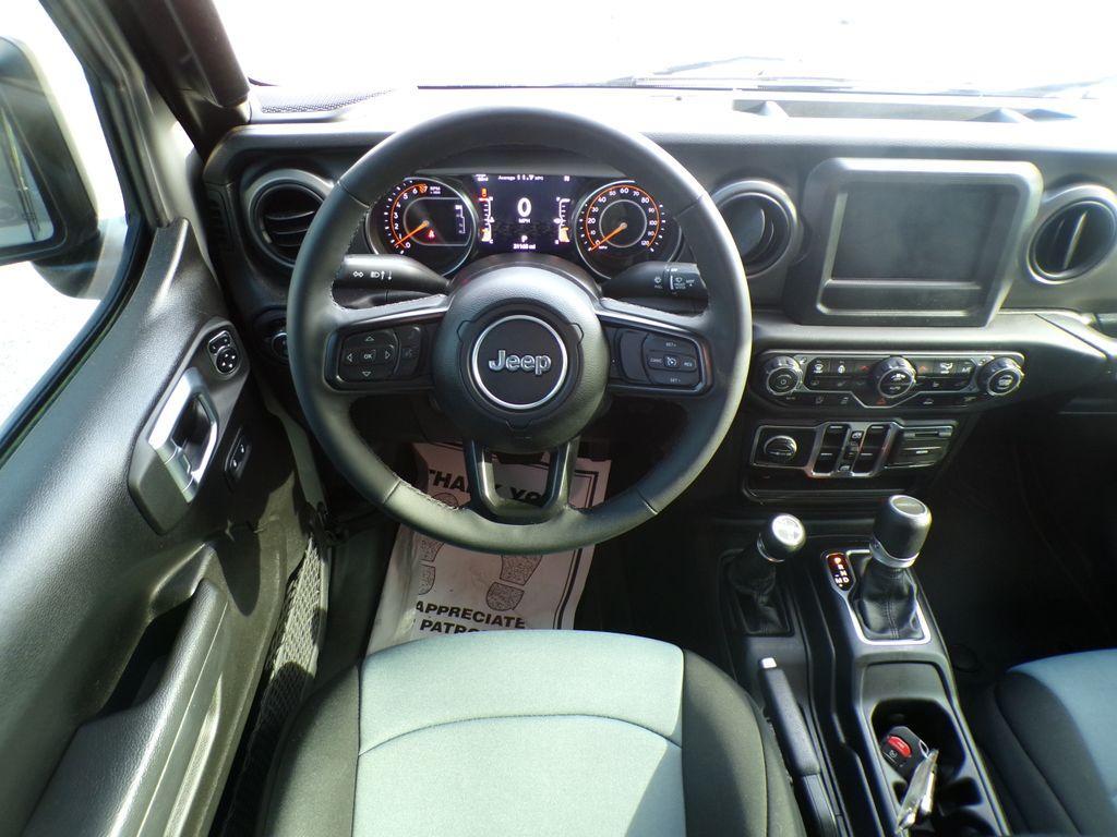 used 2023 Jeep Gladiator car, priced at $33,208
