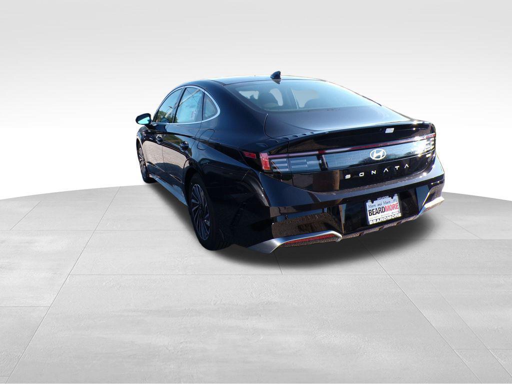 new 2025 Hyundai Sonata Hybrid car, priced at $30,738