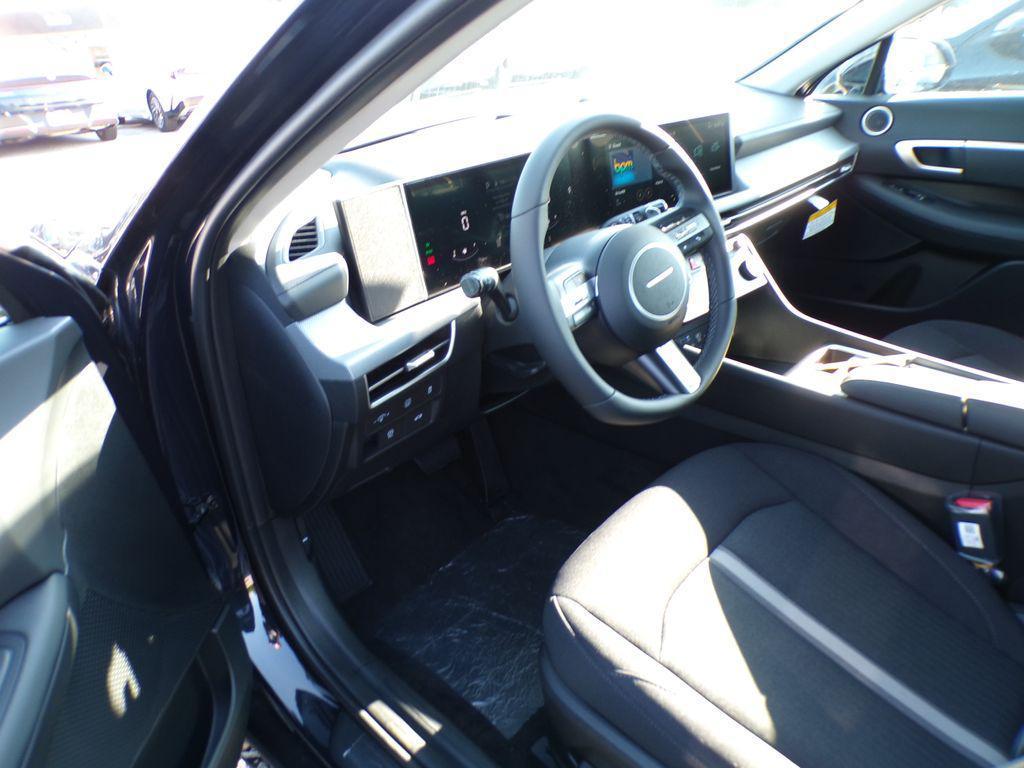 new 2025 Hyundai Sonata Hybrid car, priced at $30,738