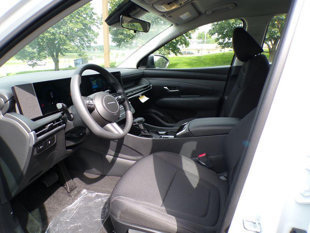 new 2025 Hyundai Tucson car, priced at $30,170
