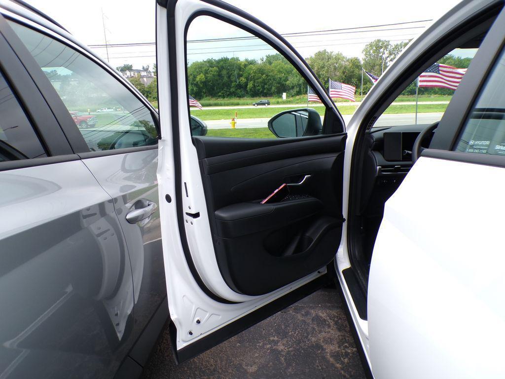 new 2025 Hyundai Tucson car, priced at $30,170