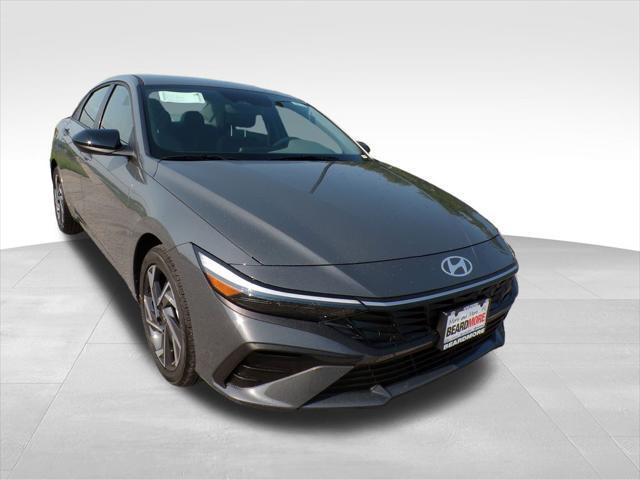 new 2025 Hyundai Elantra car, priced at $23,139