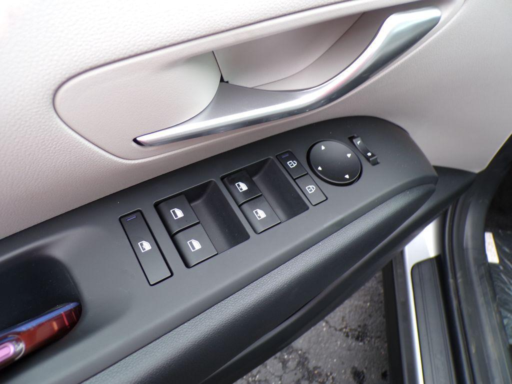 new 2025 Hyundai TUCSON Hybrid car, priced at $35,693