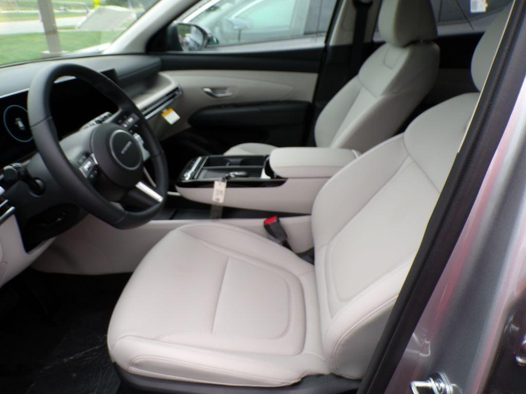 new 2025 Hyundai TUCSON Hybrid car, priced at $35,693