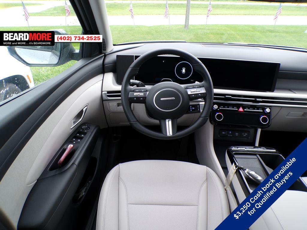 new 2025 Hyundai TUCSON Hybrid car, priced at $33,443