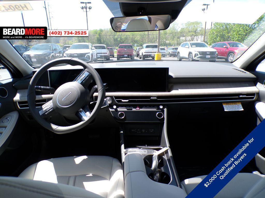 new 2025 Hyundai Sonata Hybrid car, priced at $29,683