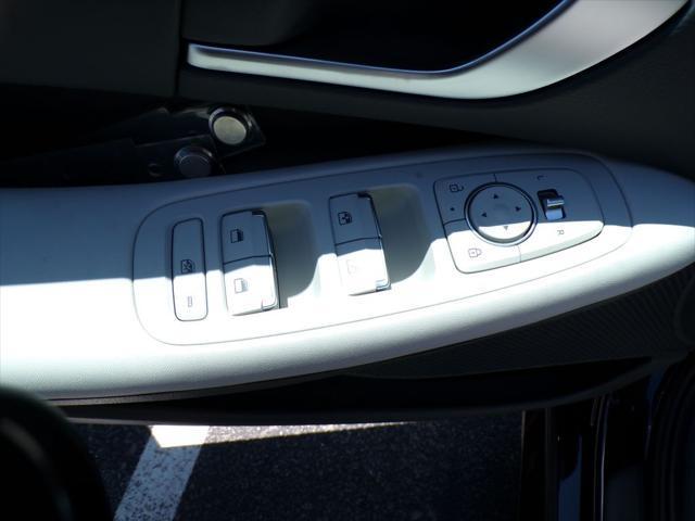 new 2025 Hyundai Sonata Hybrid car, priced at $30,683