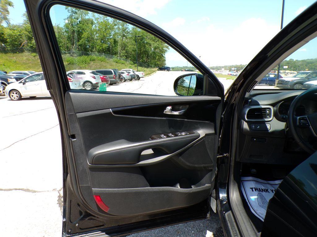 used 2020 Kia Sorento car, priced at $15,247