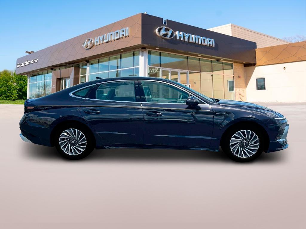 new 2025 Hyundai Sonata Hybrid car, priced at $32,041