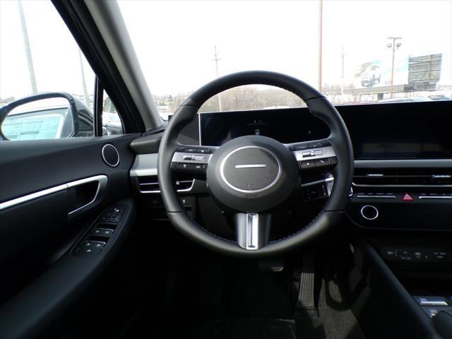 new 2025 Hyundai Sonata Hybrid car, priced at $31,041