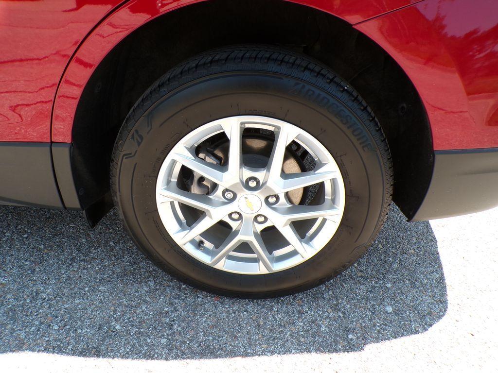 used 2022 Chevrolet Equinox car, priced at $25,261