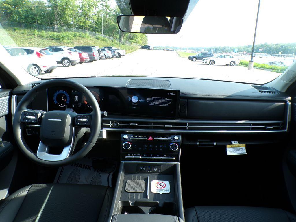 used 2025 Hyundai Santa Fe car, priced at $35,933