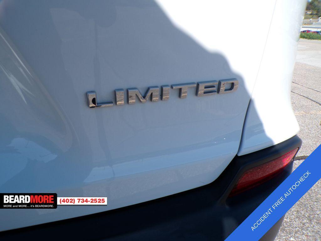 used 2020 Jeep Cherokee car, priced at $21,062