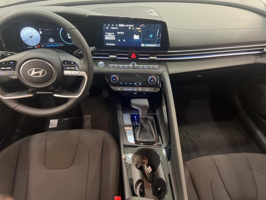 new 2024 Hyundai Elantra car, priced at $25,287