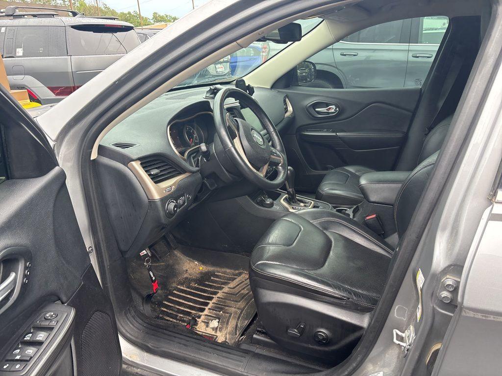 used 2015 Jeep Cherokee car, priced at $15,278