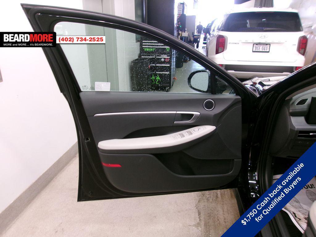 new 2025 Hyundai Sonata car, priced at $23,655