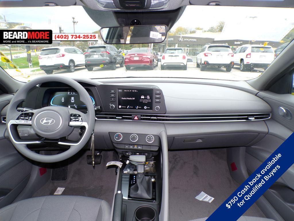 new 2025 Hyundai Elantra car, priced at $21,815