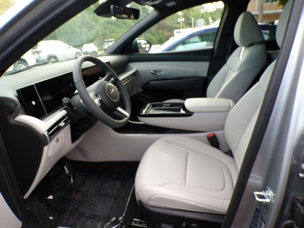 new 2025 Hyundai TUCSON Hybrid car, priced at $40,775