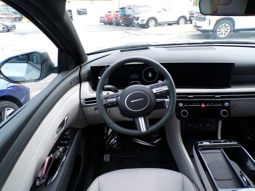 new 2025 Hyundai TUCSON Hybrid car, priced at $40,775