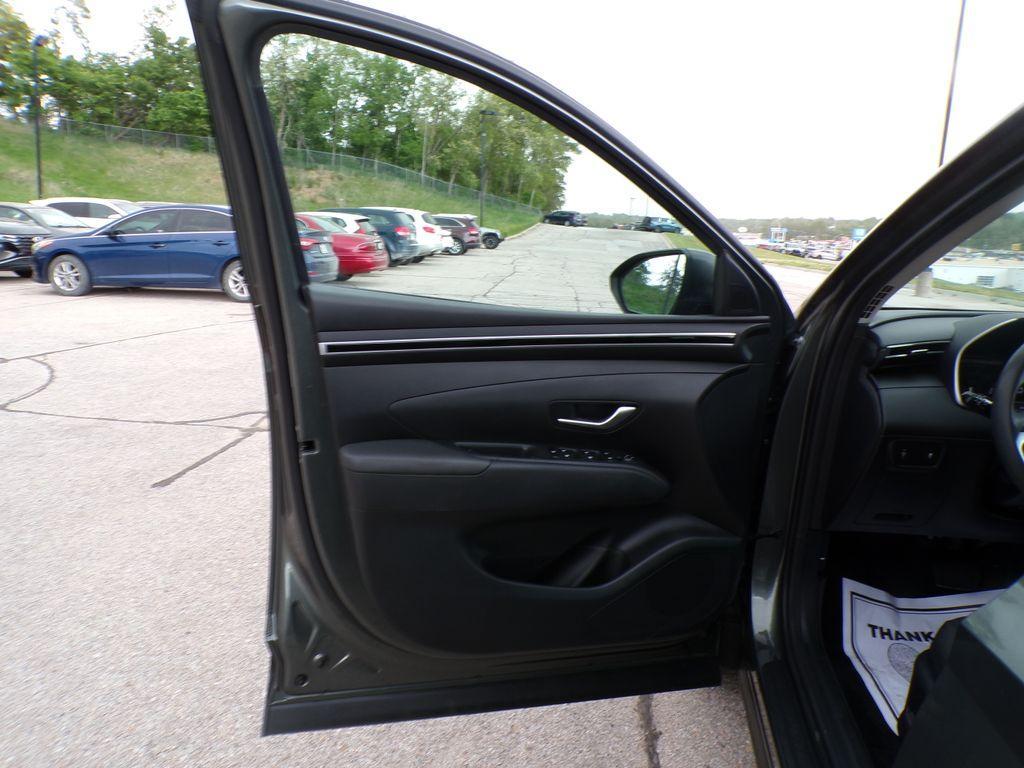used 2022 Hyundai Tucson car, priced at $25,588