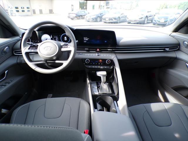 new 2025 Hyundai Elantra car, priced at $26,004