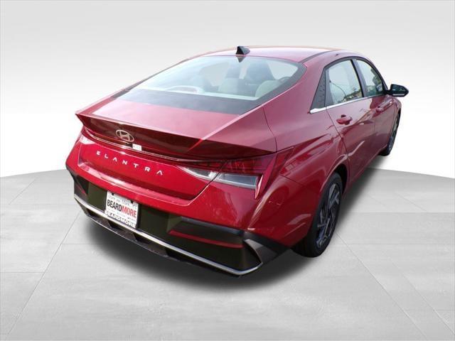 new 2025 Hyundai Elantra car, priced at $26,004