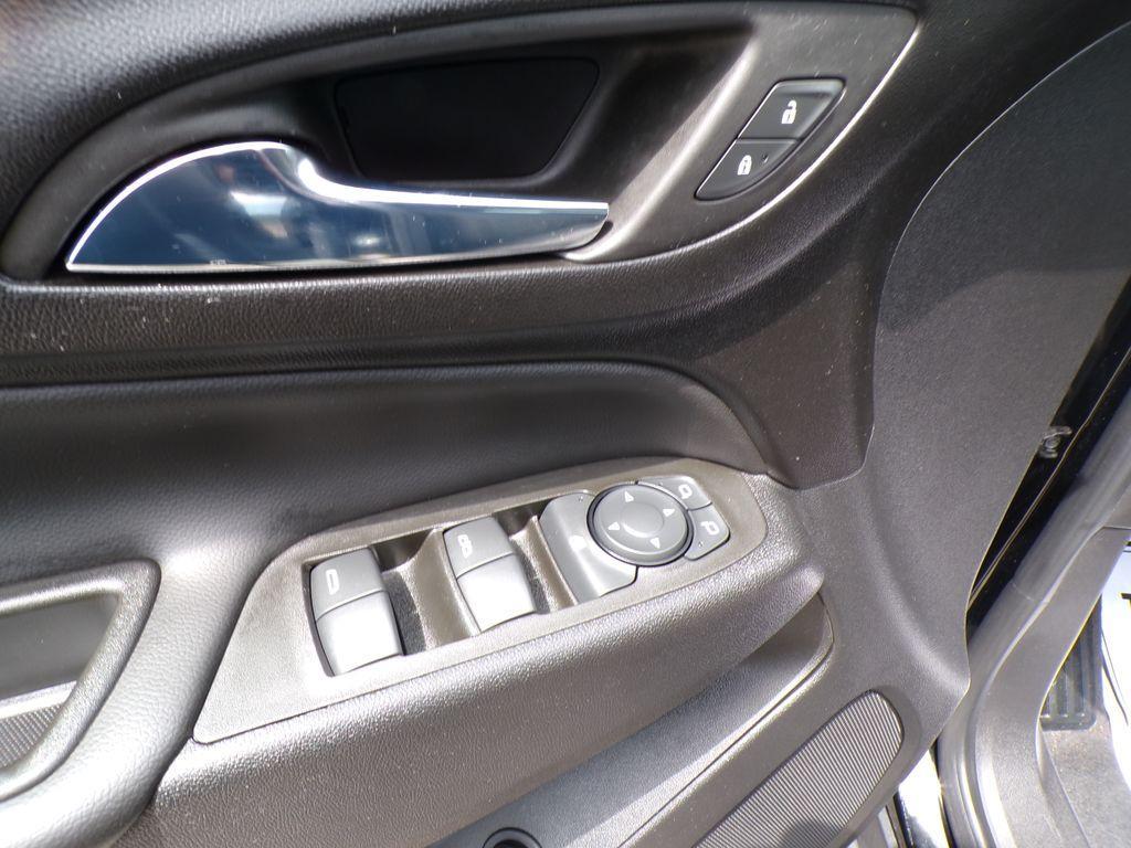 used 2022 Chevrolet Equinox car, priced at $24,227