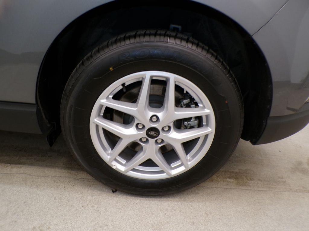 used 2024 Ford Edge car, priced at $28,288