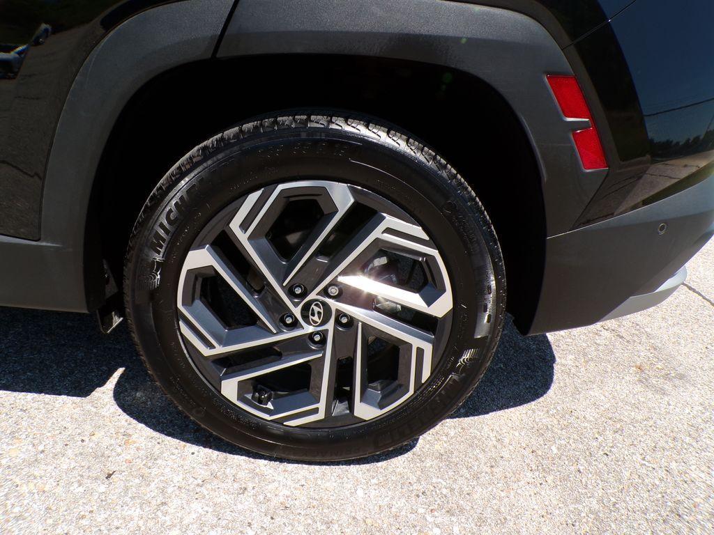 used 2025 Hyundai TUCSON Hybrid car, priced at $37,669