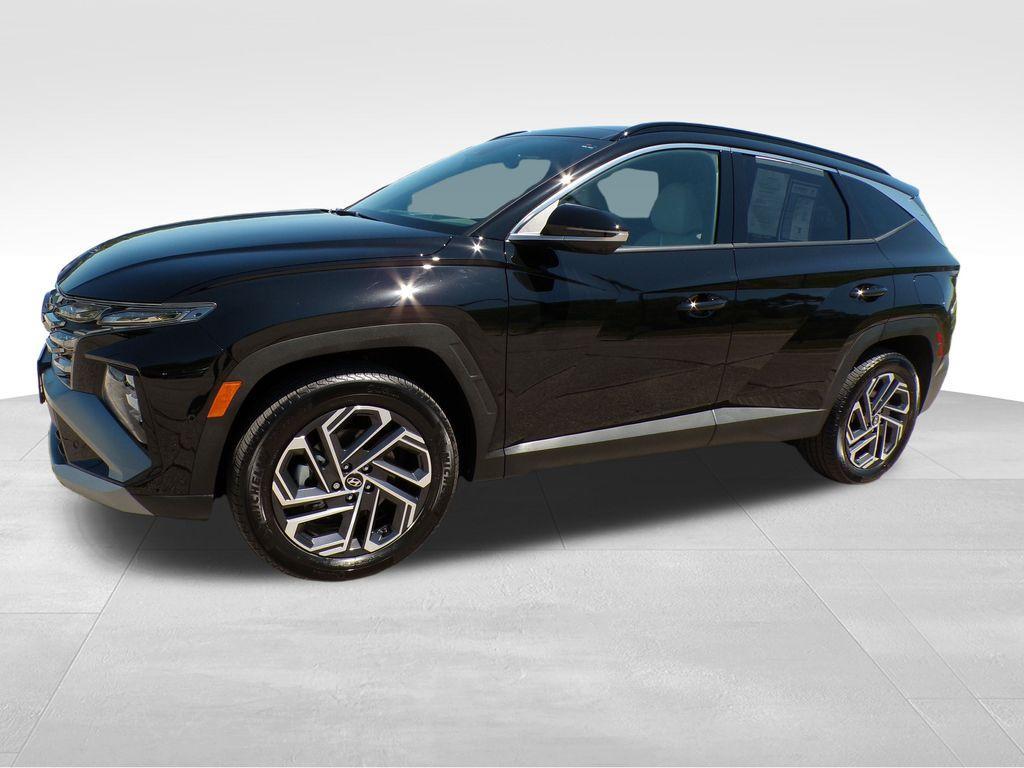 used 2025 Hyundai TUCSON Hybrid car, priced at $37,669