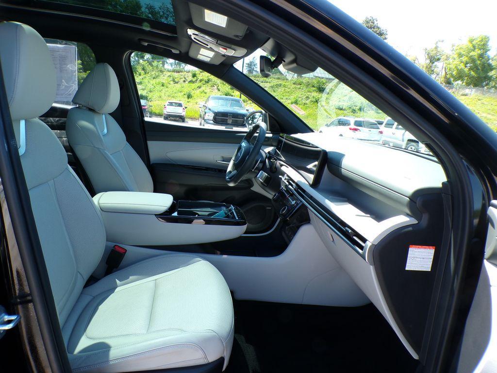 used 2025 Hyundai TUCSON Hybrid car, priced at $37,669
