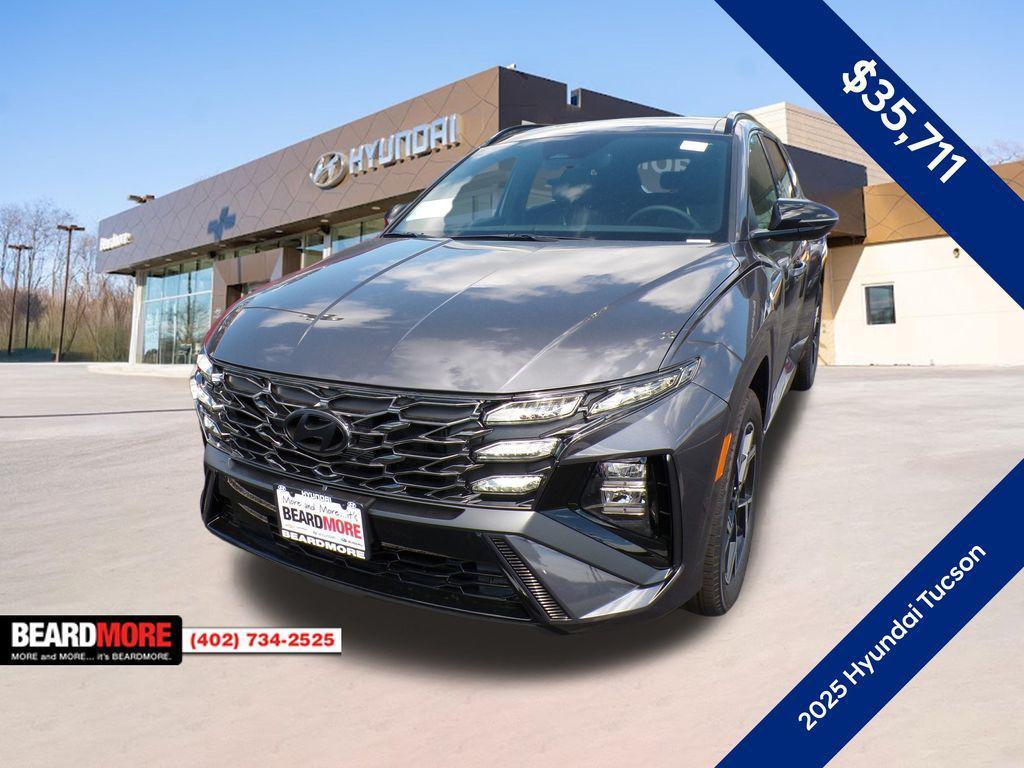 new 2025 Hyundai TUCSON Hybrid car, priced at $35,711