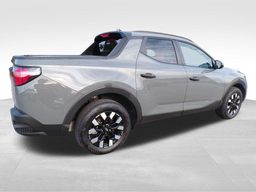 used 2025 Hyundai SANTA CRUZ car, priced at $31,274