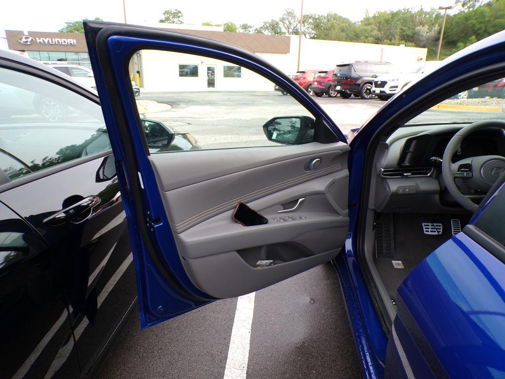 new 2025 Hyundai Elantra car, priced at $23,061