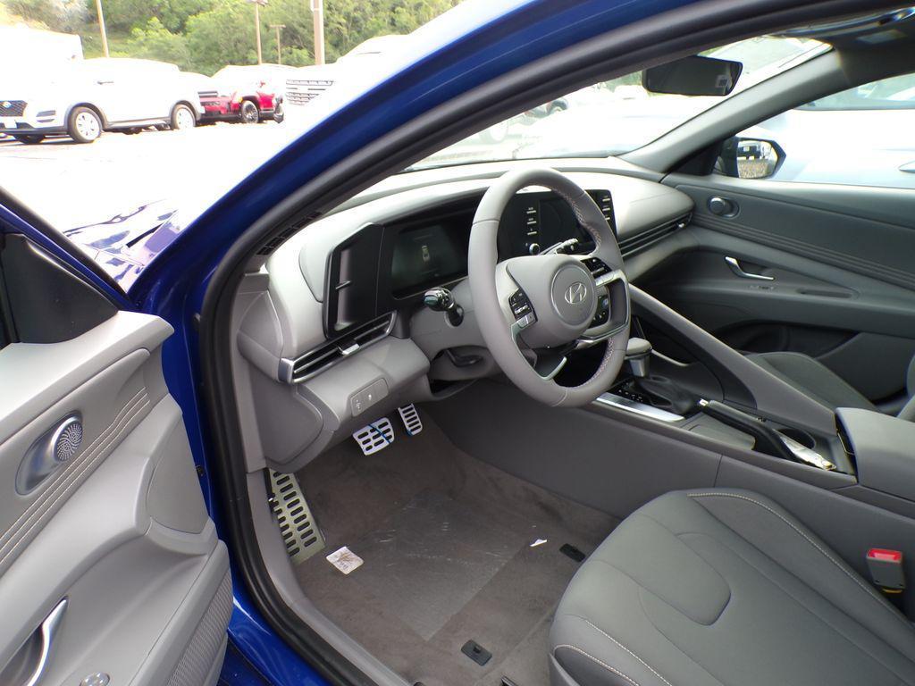 new 2025 Hyundai Elantra car, priced at $23,061