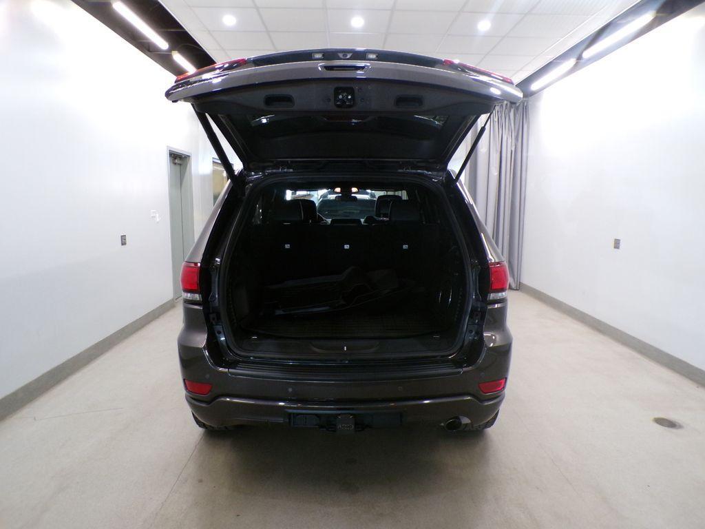 used 2021 Jeep Grand Cherokee car, priced at $22,965