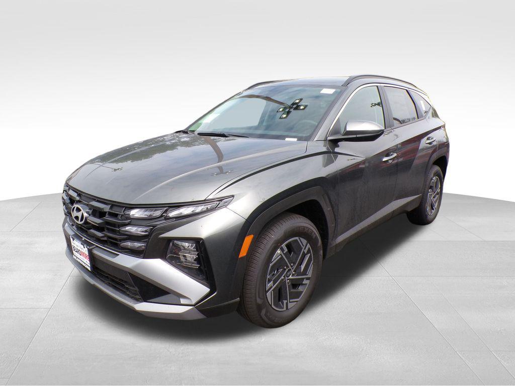 new 2025 Hyundai TUCSON Hybrid car, priced at $33,128