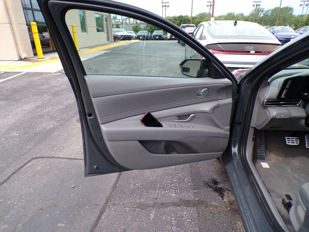 new 2025 Hyundai Elantra car, priced at $23,061