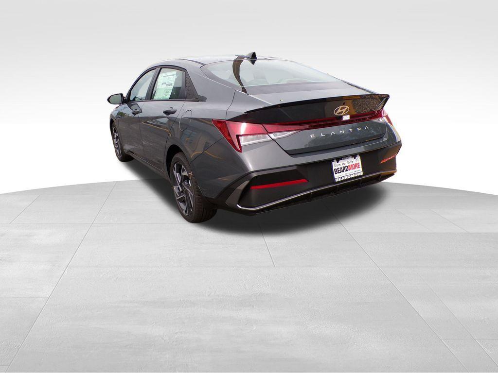 new 2025 Hyundai Elantra car, priced at $23,061