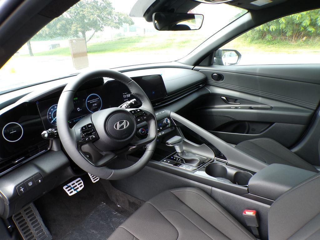 new 2025 Hyundai ELANTRA HEV car, priced at $26,133