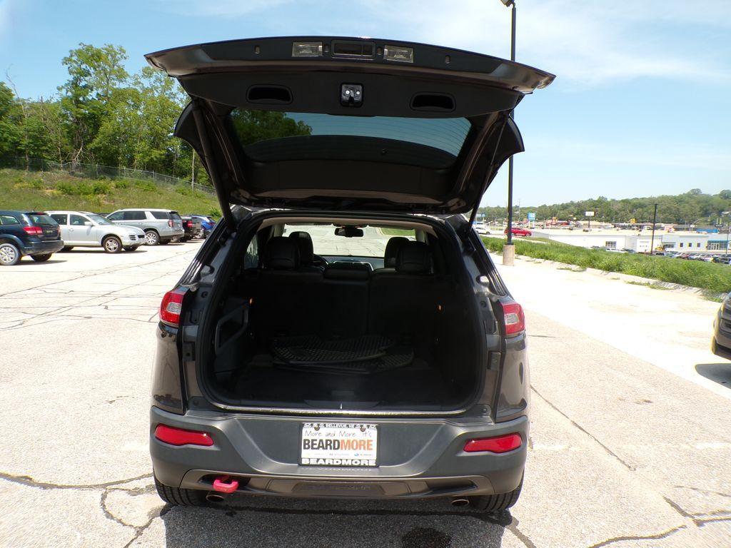 used 2014 Jeep Cherokee car, priced at $13,583