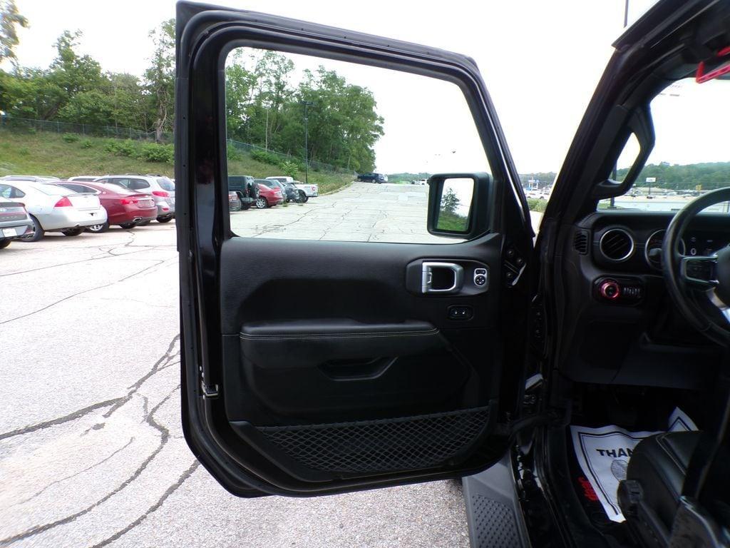 used 2020 Jeep Gladiator car, priced at $34,022