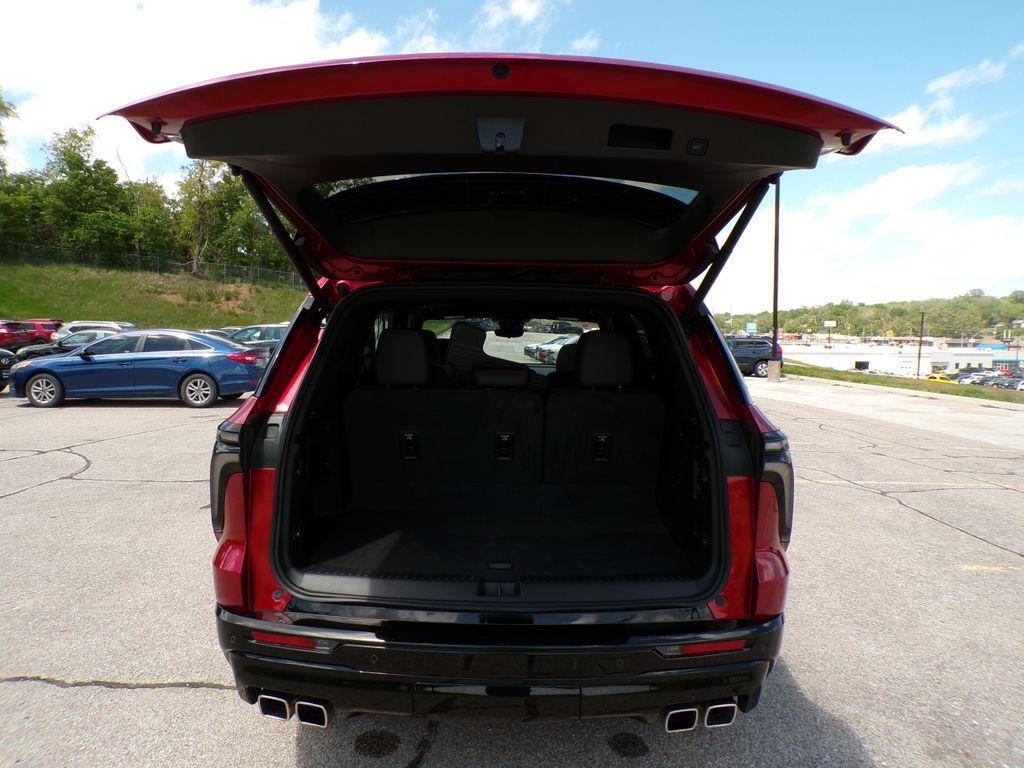 used 2024 Chevrolet Traverse car, priced at $54,243