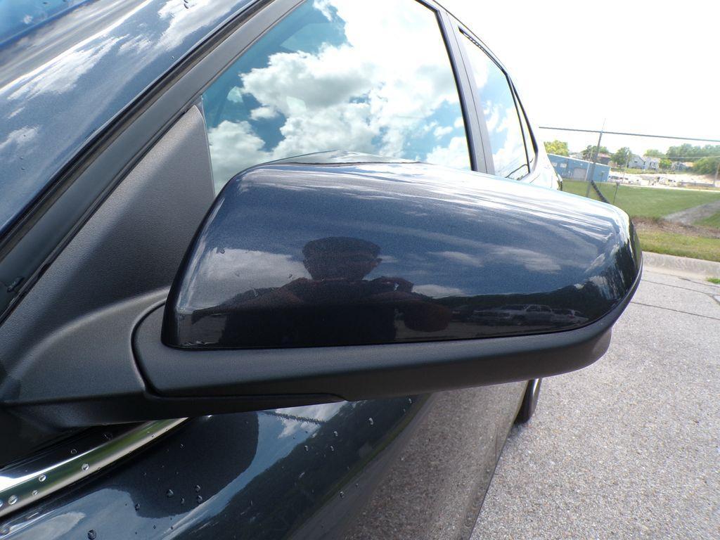 used 2022 Chevrolet Equinox car, priced at $24,881