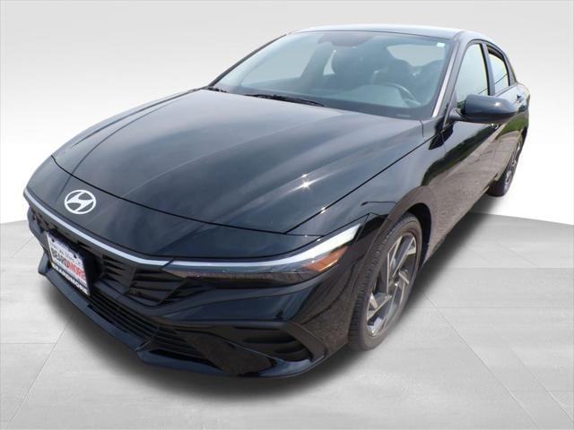 new 2025 Hyundai Elantra car, priced at $22,756