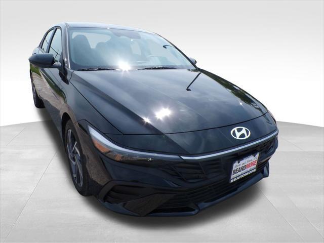 new 2025 Hyundai Elantra car, priced at $22,756