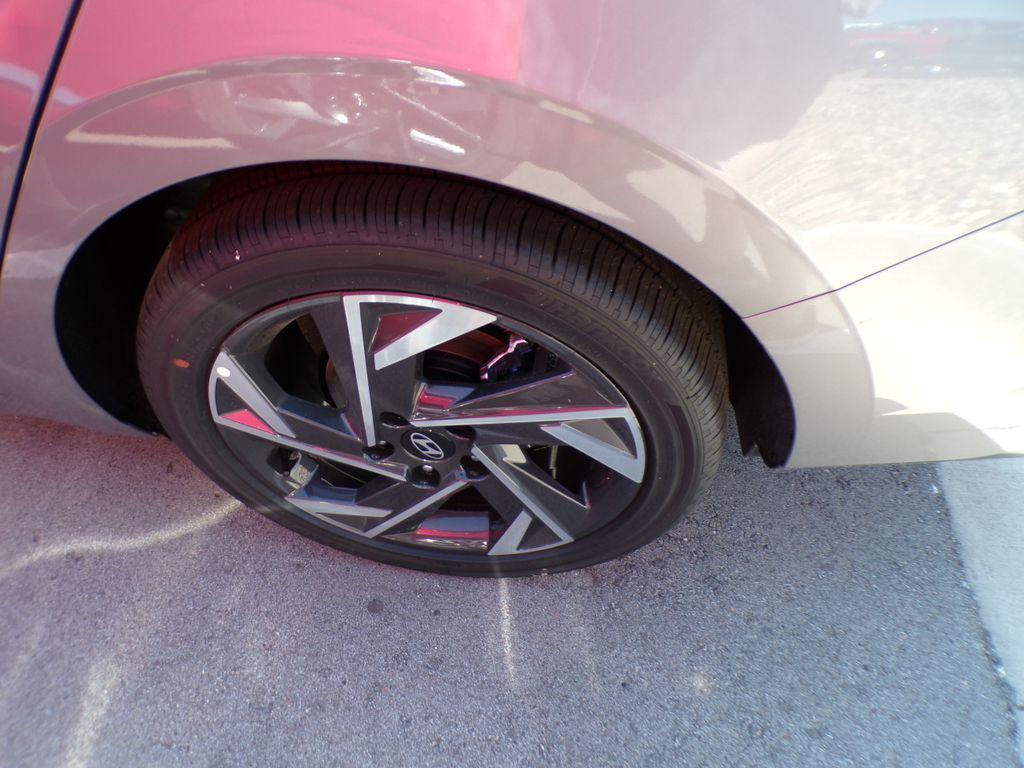 new 2025 Hyundai Elantra car, priced at $26,494